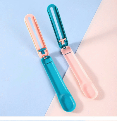 Food Scoop Cat Treat Bars Squeezer Cereal Dispenser